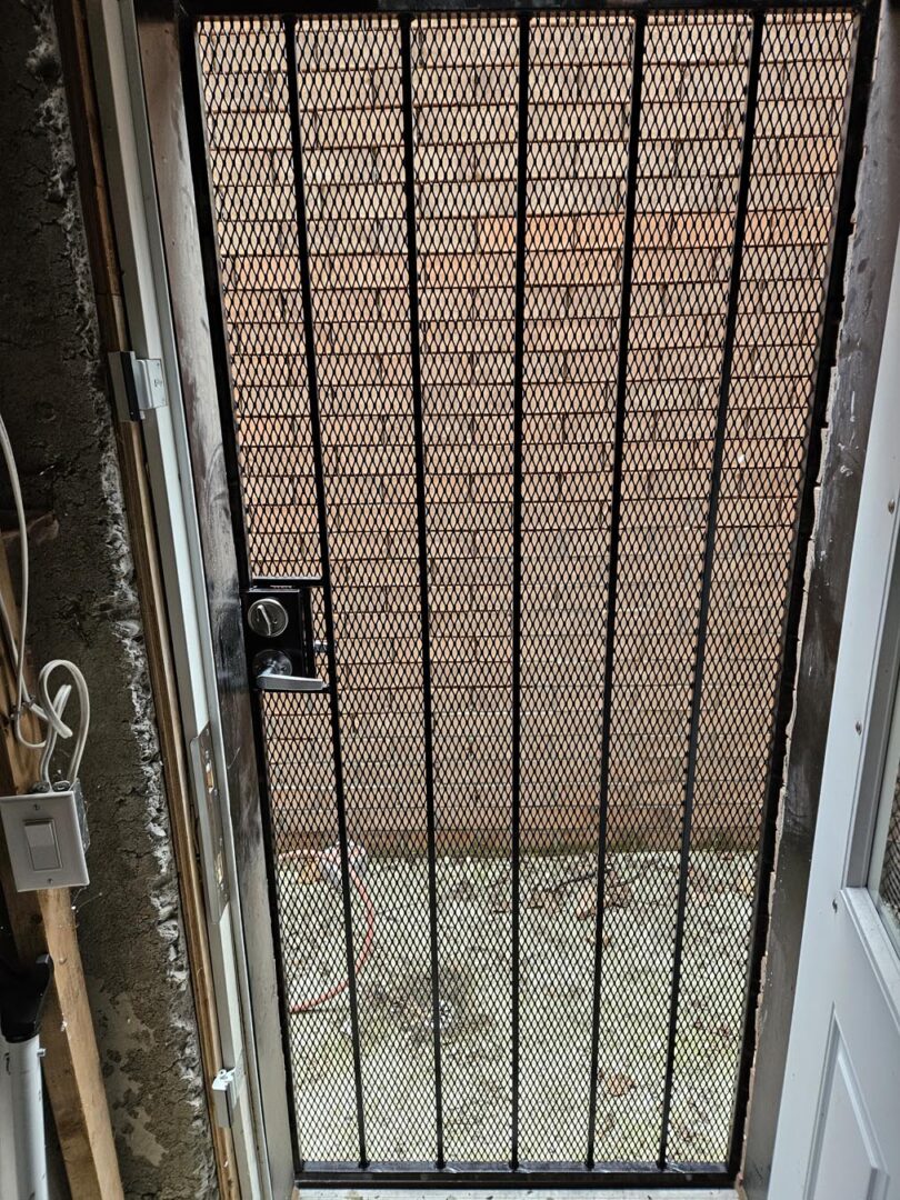 Steel Metal Door Installed with Lock